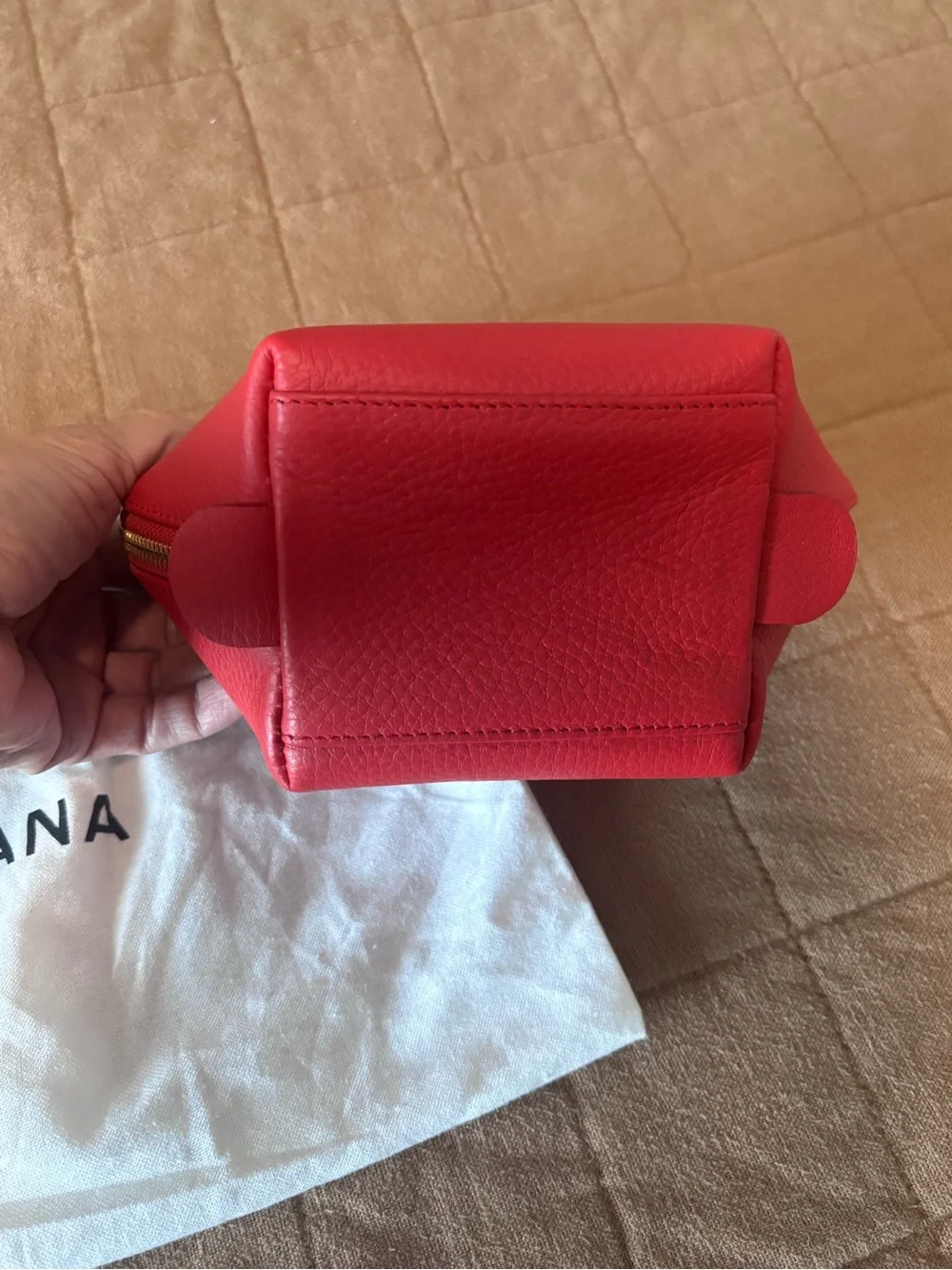 Cuyana Heart-Shaped Leather Cosmetic Pouch. New